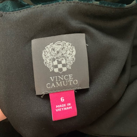 Vince Camuto Emerald Green Burnout Velvet Geometric Dress Sz 6 - Picture 7 of 13